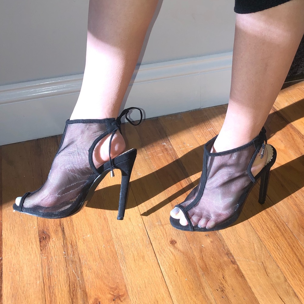 Heels - Picture 2 of 2